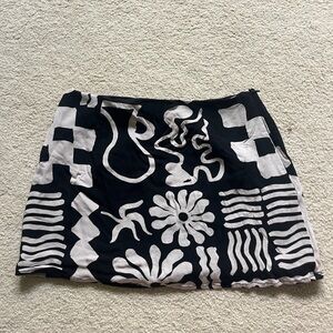Princess Polly Black and White Mini Skirt